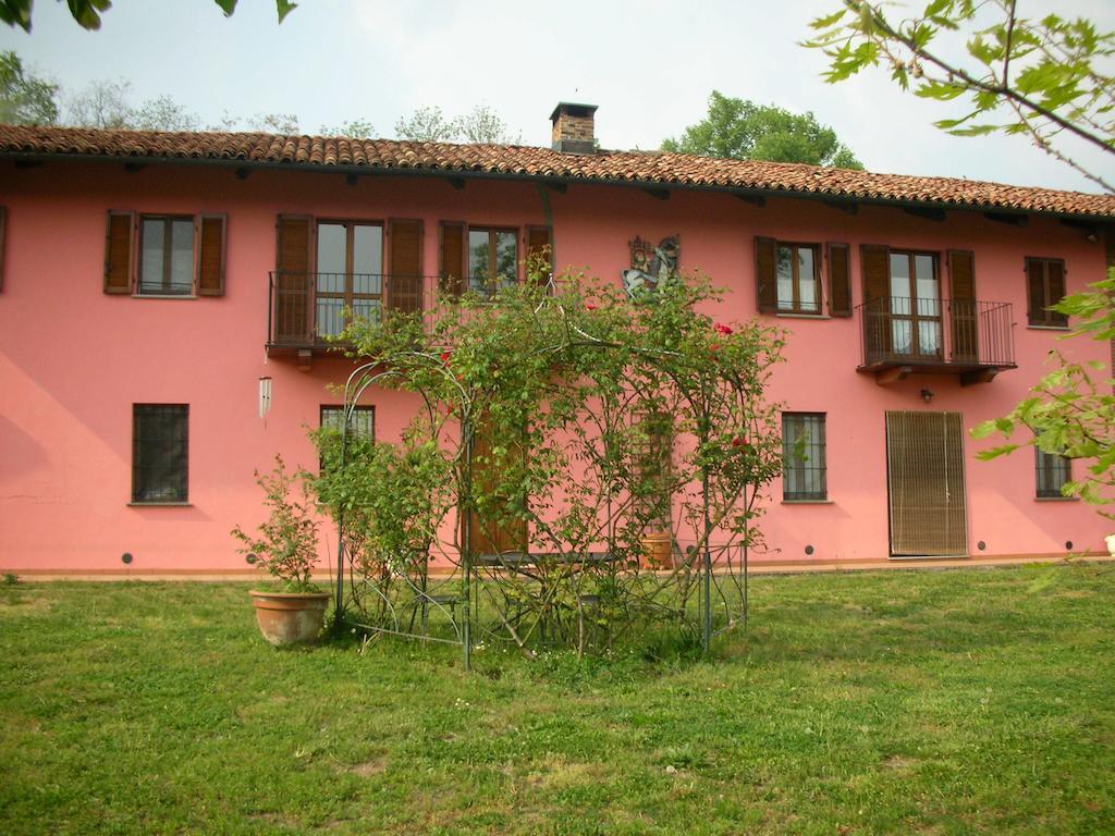 Bed and Breakfast Cascina Nel Bosco Moncucco Torinese Exterior foto