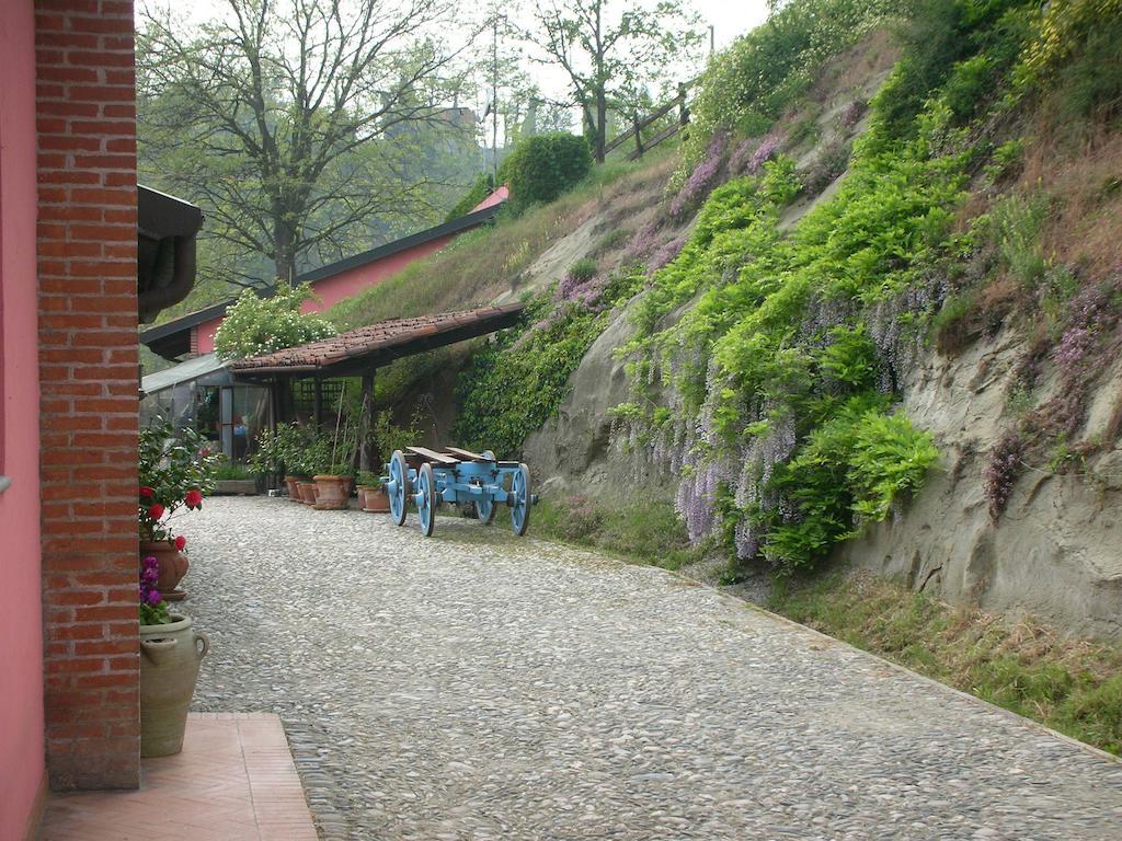Bed and Breakfast Cascina Nel Bosco Moncucco Torinese Exterior foto