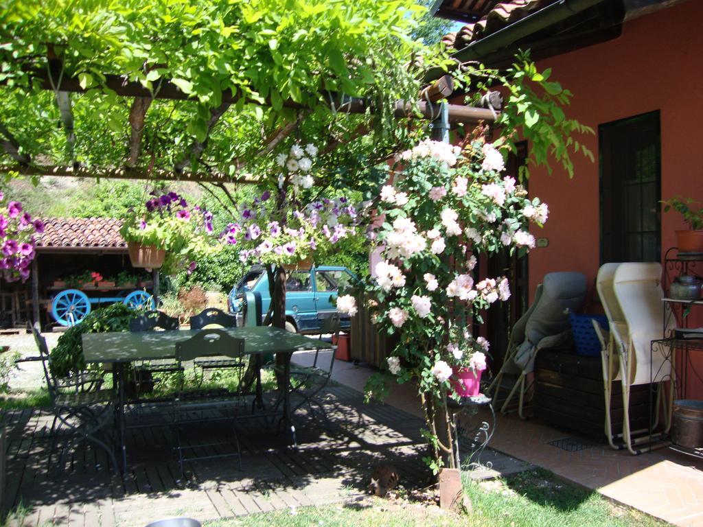 Bed and Breakfast Cascina Nel Bosco Moncucco Torinese Exterior foto